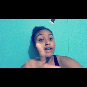 Meet your Posher, Daneshia